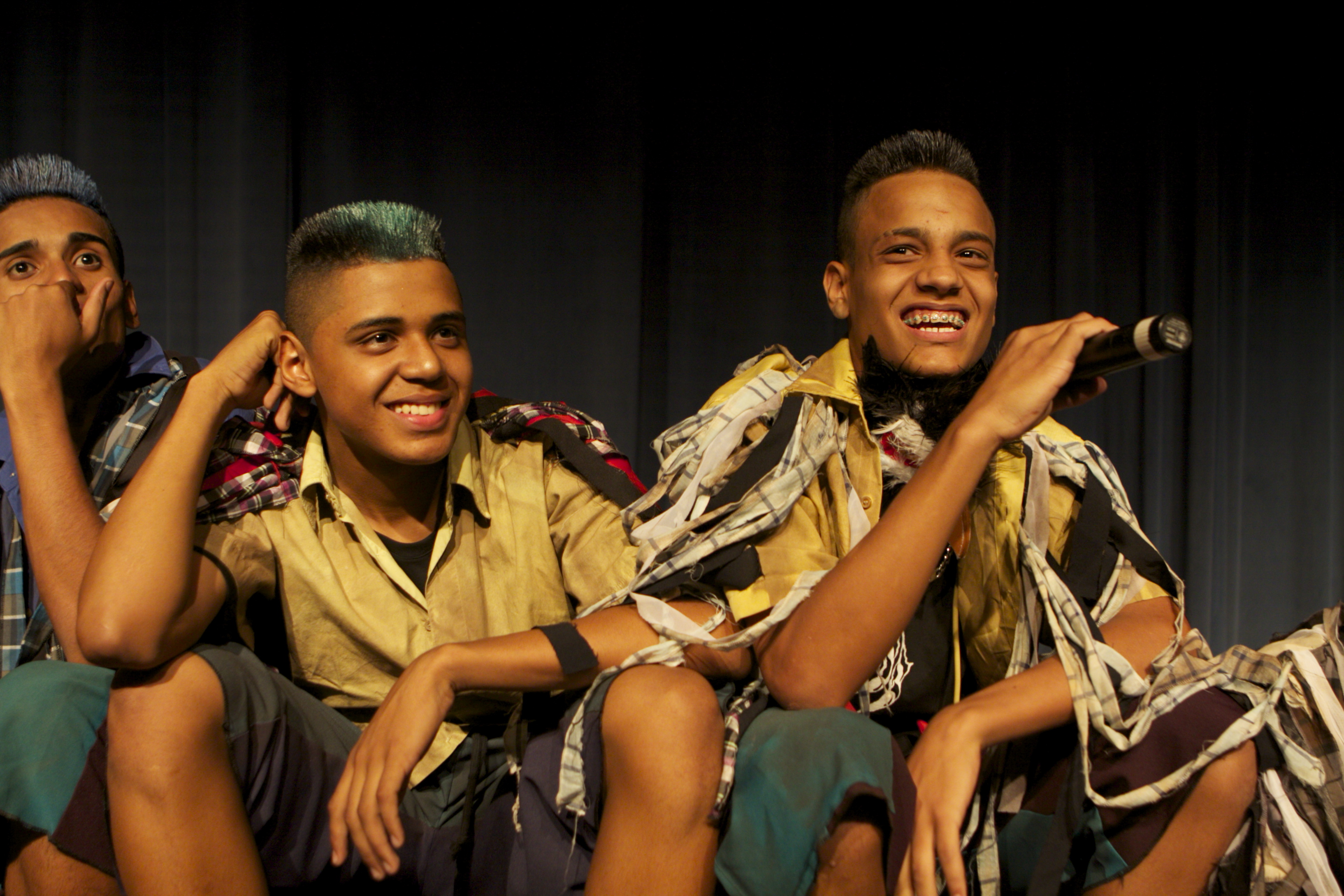 Foto - Jovem que participou do projeto durante 8 anos ingressa na faculdade de Marketing!